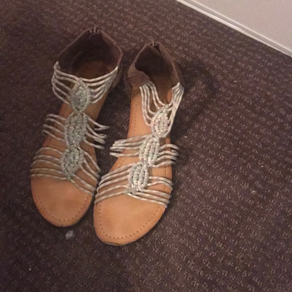 Madden girl sandal